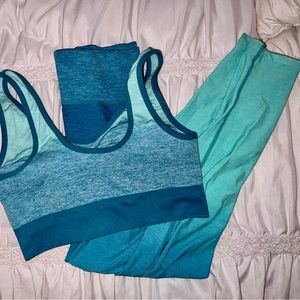 2 piece workout set/ no name brand excellent condition! Nonsmoking home.